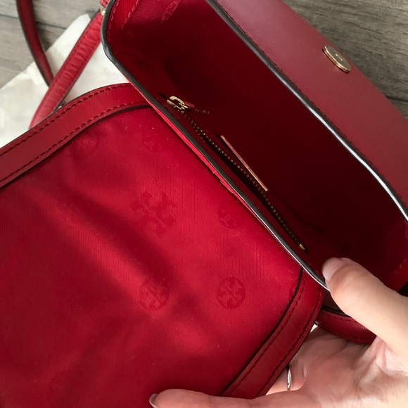 ❌SOLD❌ Tory Burch Mini Crossbody Flap Bag - Picture 7 of 9